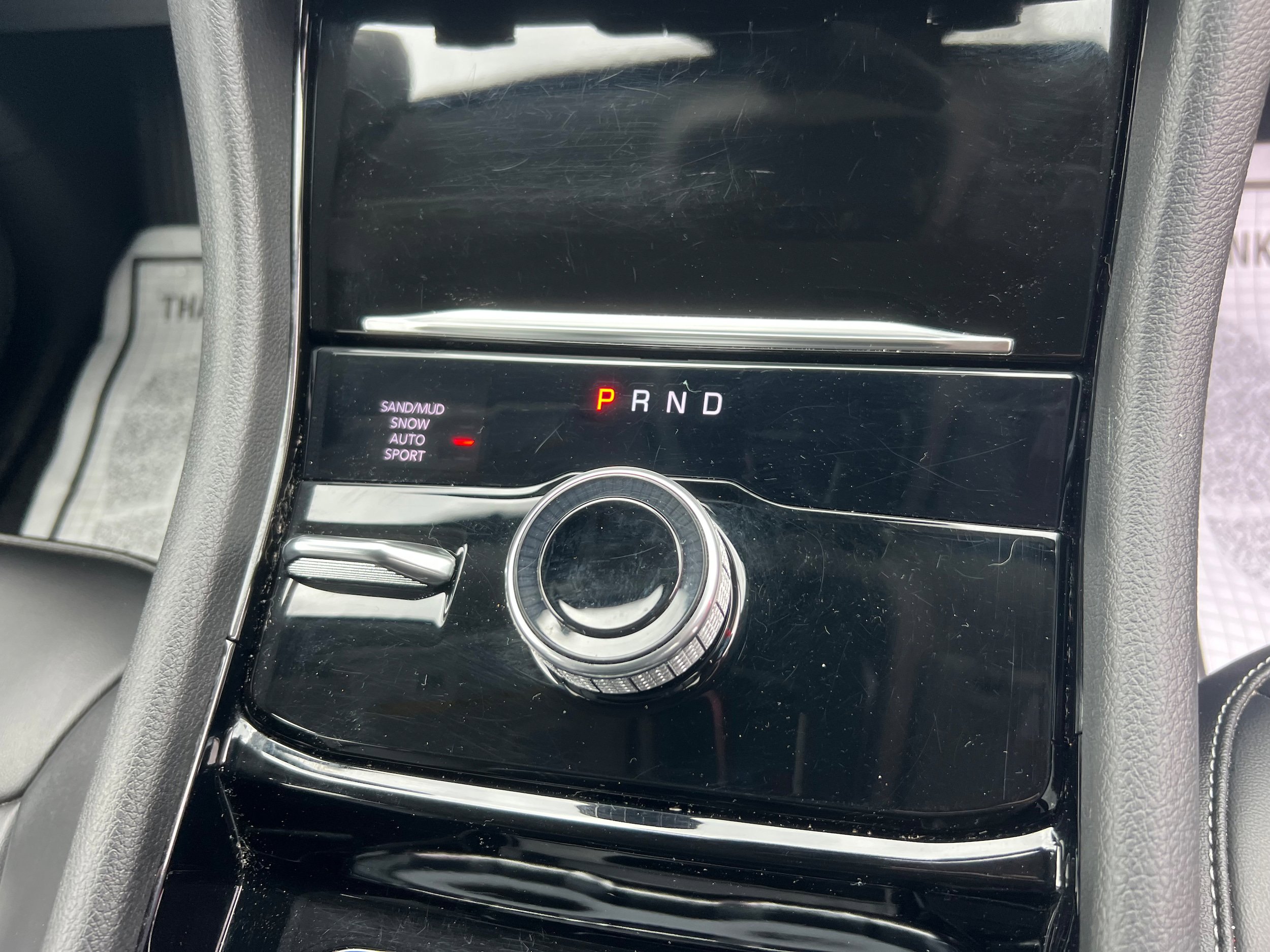 Used 2023 Jeep Grand Cherokee L Limited AWD/4WD image 18