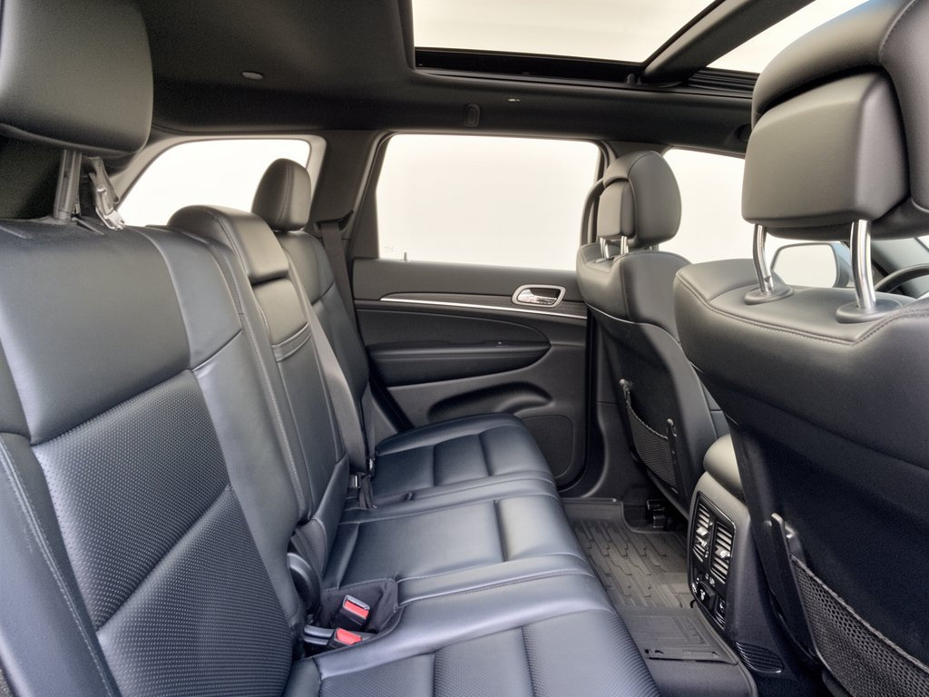 Used 2020 Jeep Grand Cherokee Limited w/ Luxury Group II AWD/4WD image 28