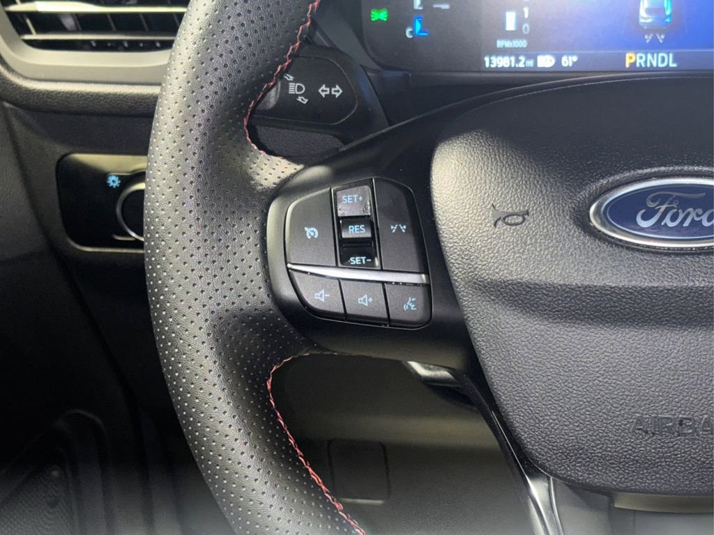 Certified 2025 Ford Escape ST-Line image 23