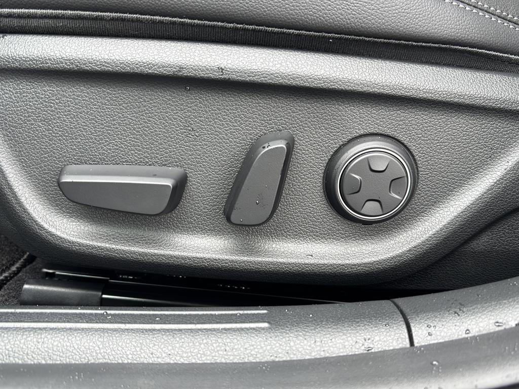 Certified 2026 Genesis G70 2.5T image 19