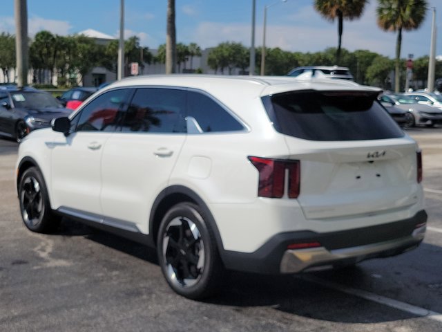 Used 2025 Kia Sorento EX AWD/4WD image 5
