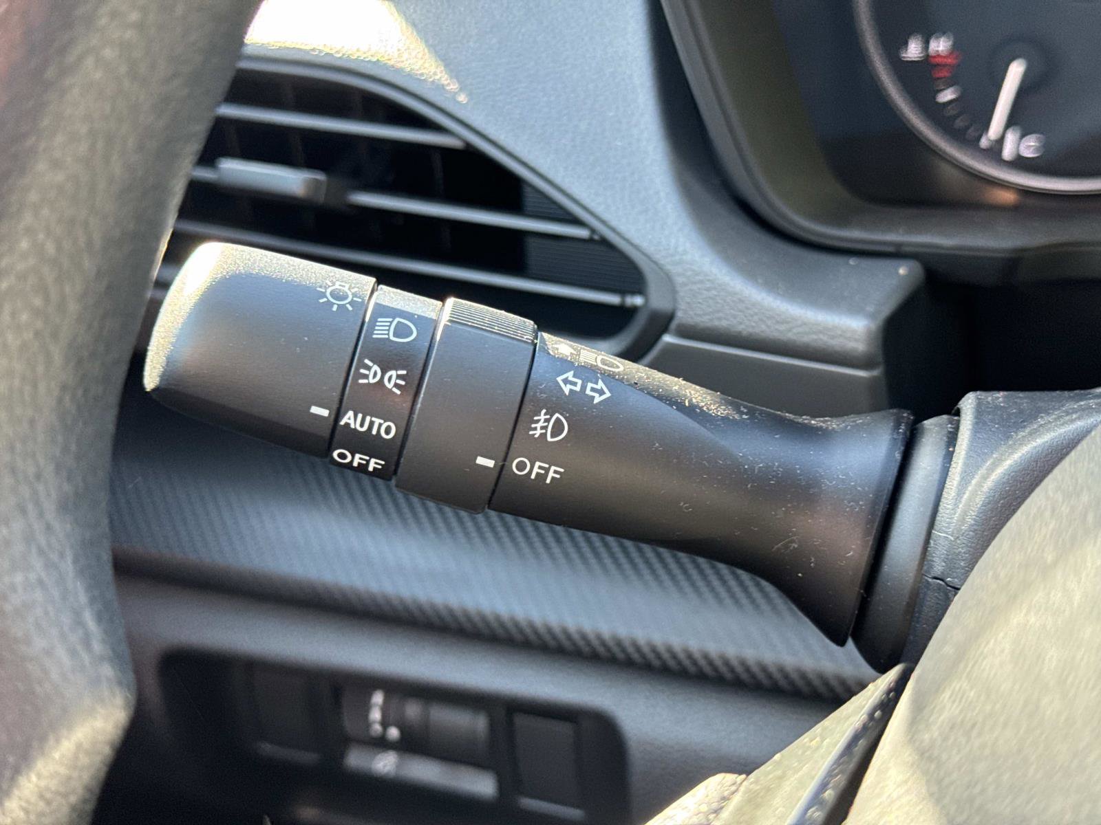 Certified 2025 Subaru Crosstrek 2.0i Premium w/ Crosstrek Mirror Package image 29