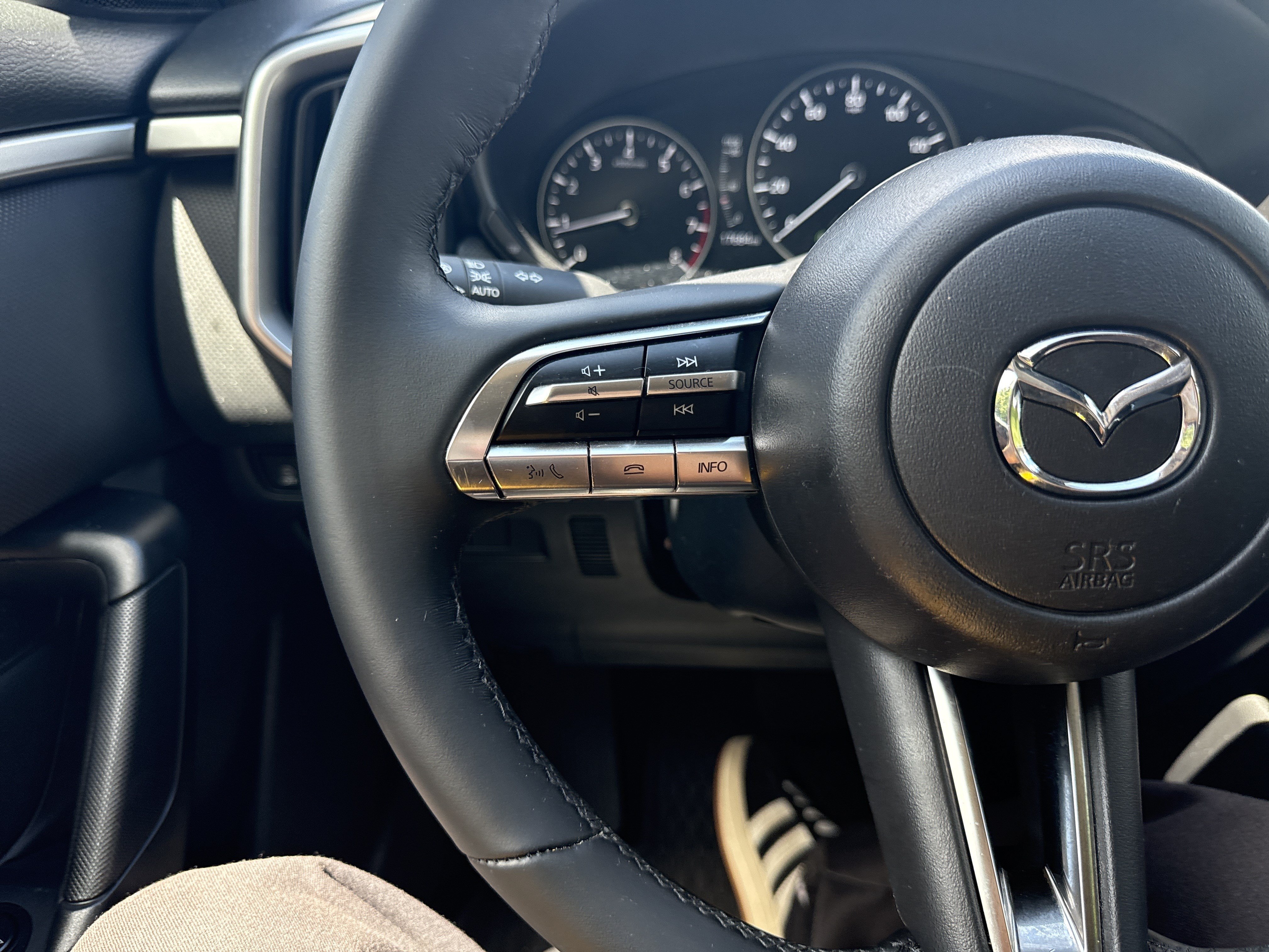 Used 2025 MAZDA CX-50 AWD 2.5 S w/ Premium Package image 19