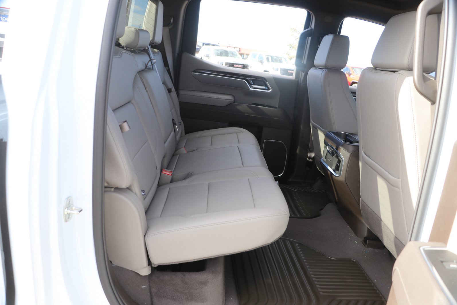 New 2026 Chevrolet Silverado 1500 LTZ w/ LTZ Convenience Package II AWD/4WD image 30