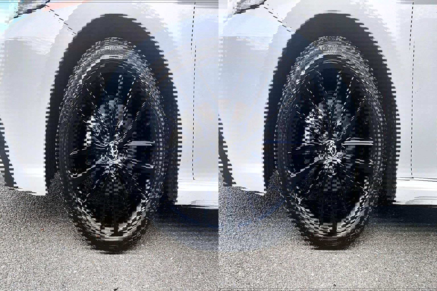 Used 2023 Toyota Camry XSE image 9