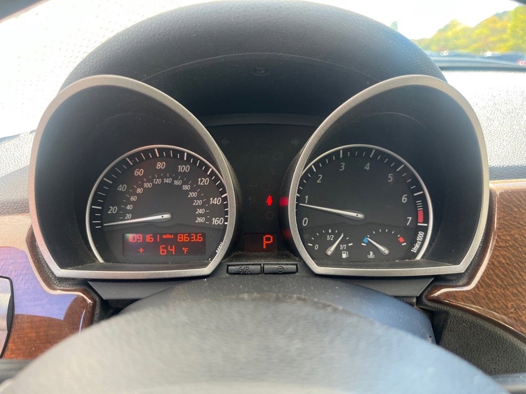 Used 2003 BMW Z4 2.5i image 9