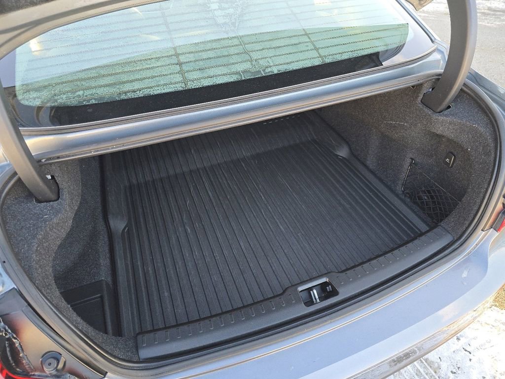 Used 2019 Volvo S60 T6 Momentum image 17