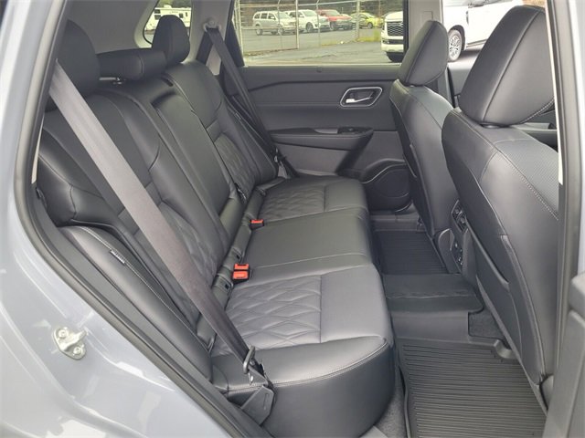 New 2026 Nissan Rogue Platinum image 10
