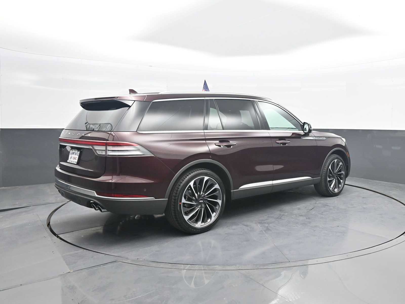 Used 2020 Lincoln Aviator Reserve w/ Equipment Group 202A AWD/4WD image 8