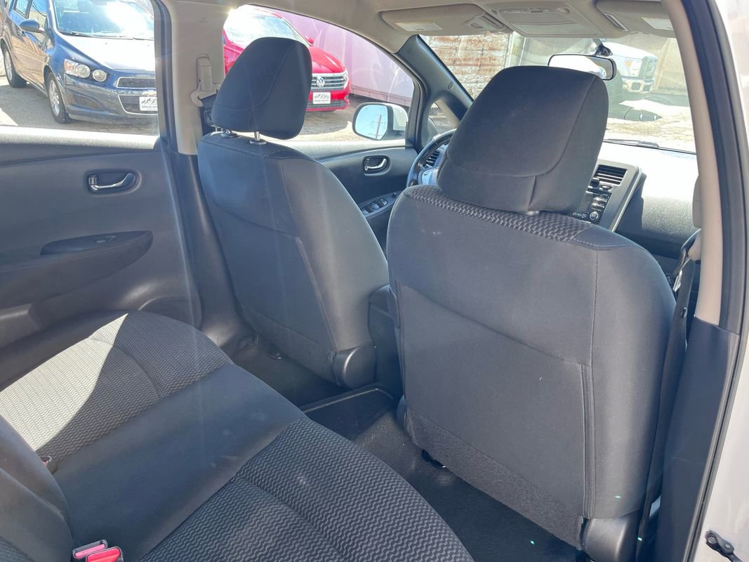 Used 2013 Nissan Leaf S w/ Charger Pkg image 23