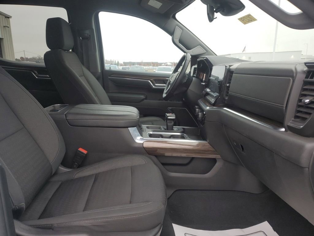 Used 2023 Chevrolet Silverado 1500 LT Trail Boss w/ Protection Package image 30