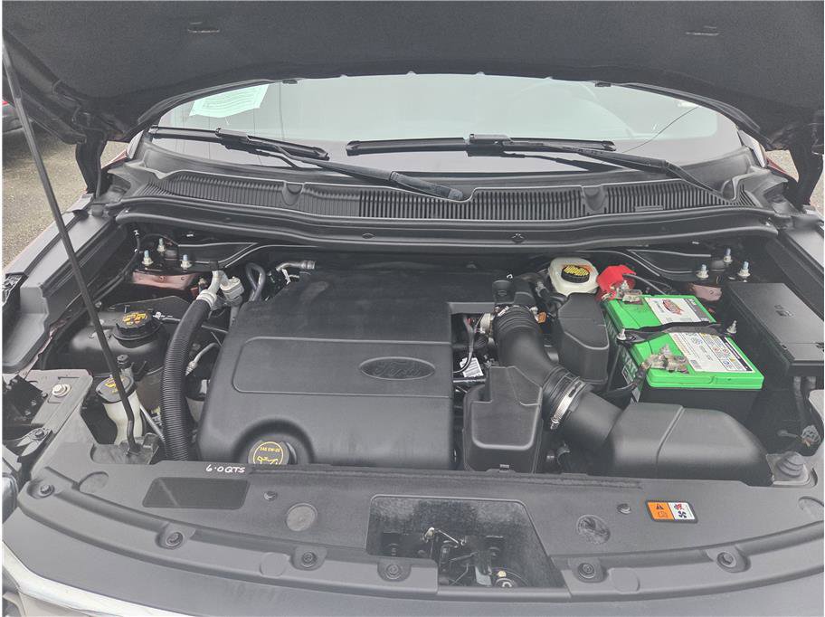 Used 2016 Ford Explorer XLT w/ Equipment Group 202A image 38