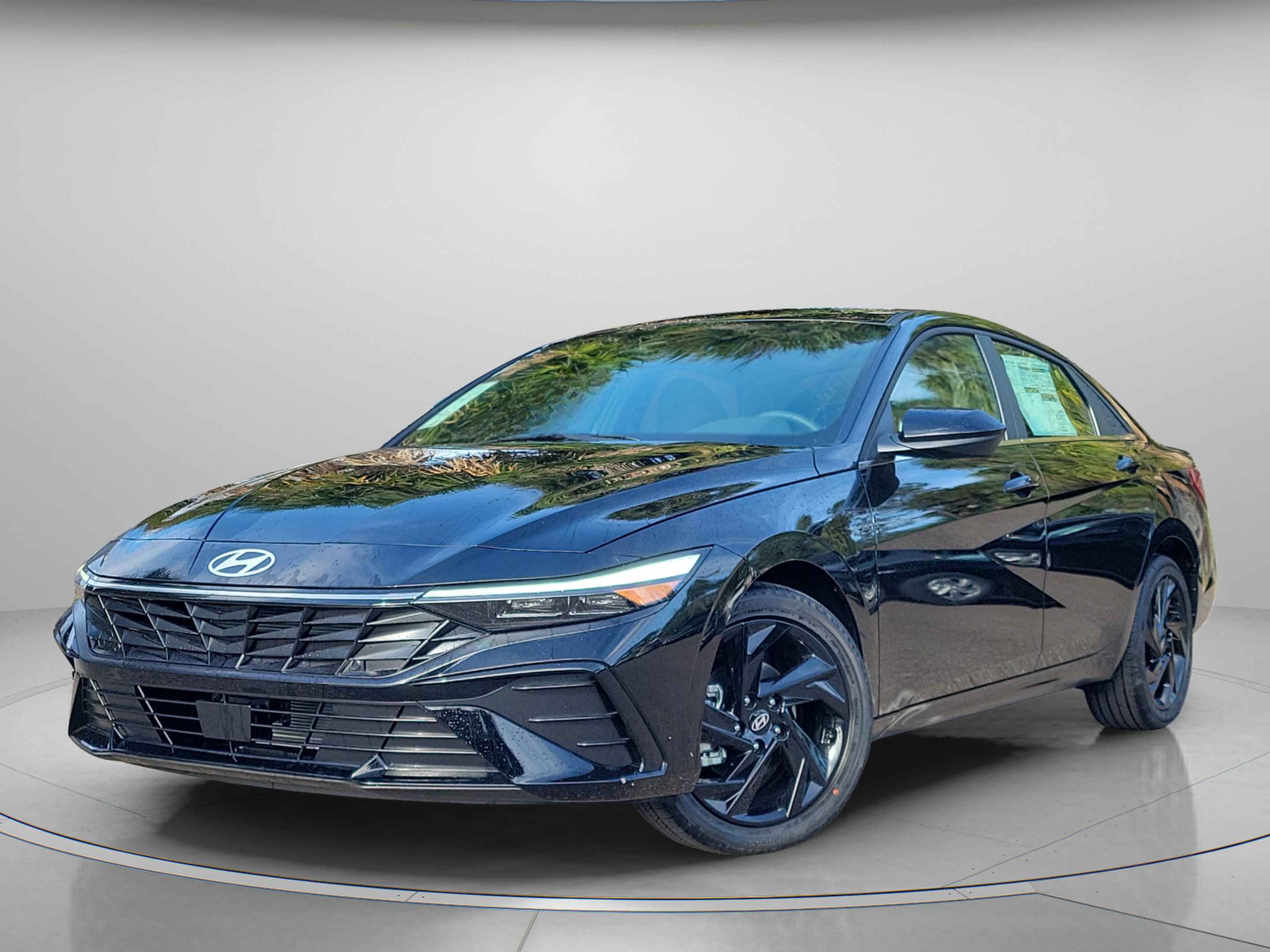 New 2026 Hyundai Elantra SEL Sport Premium FWD image 2