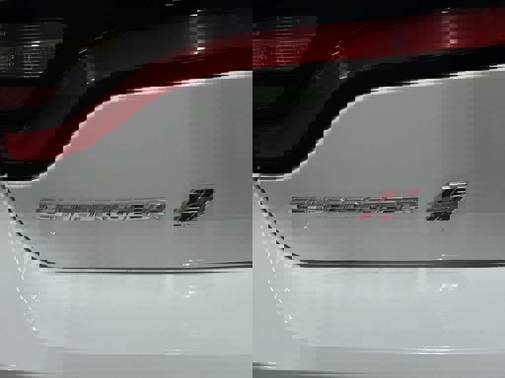 Used 2018 Dodge Charger GT image 25