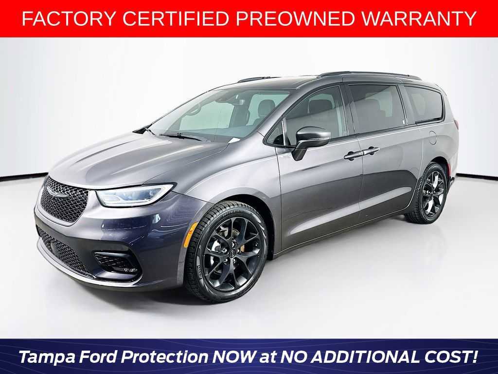 Used 2021 Chrysler Pacifica Touring w/ S Appearance Package