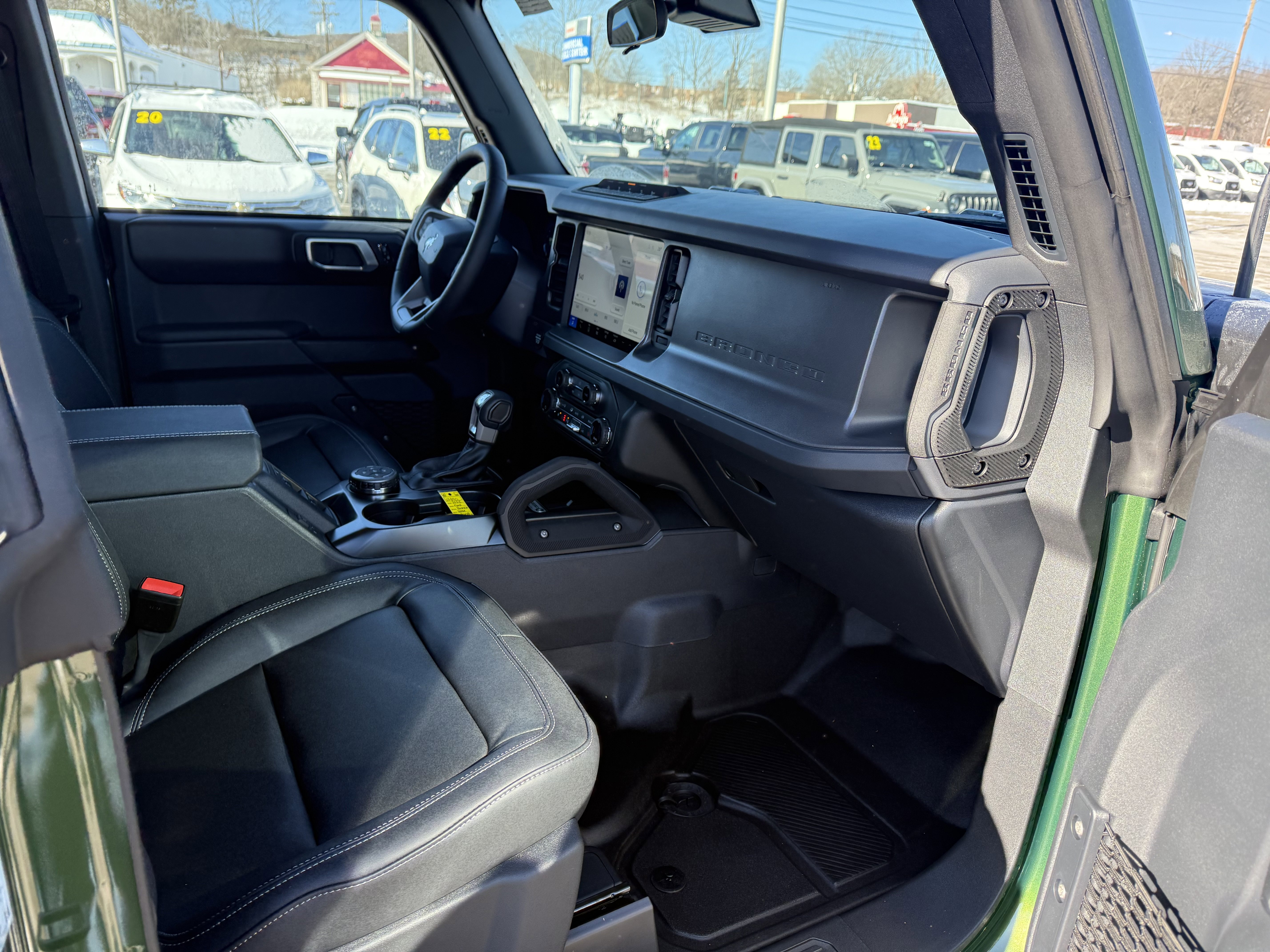 New 2025 Ford Bronco Big Bend w/ Black Diamond Package AWD/4WD image 11