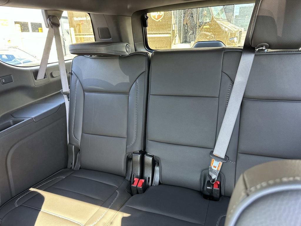 Used 2024 GMC Yukon XL Denali w/ Denali Reserve Package image 28