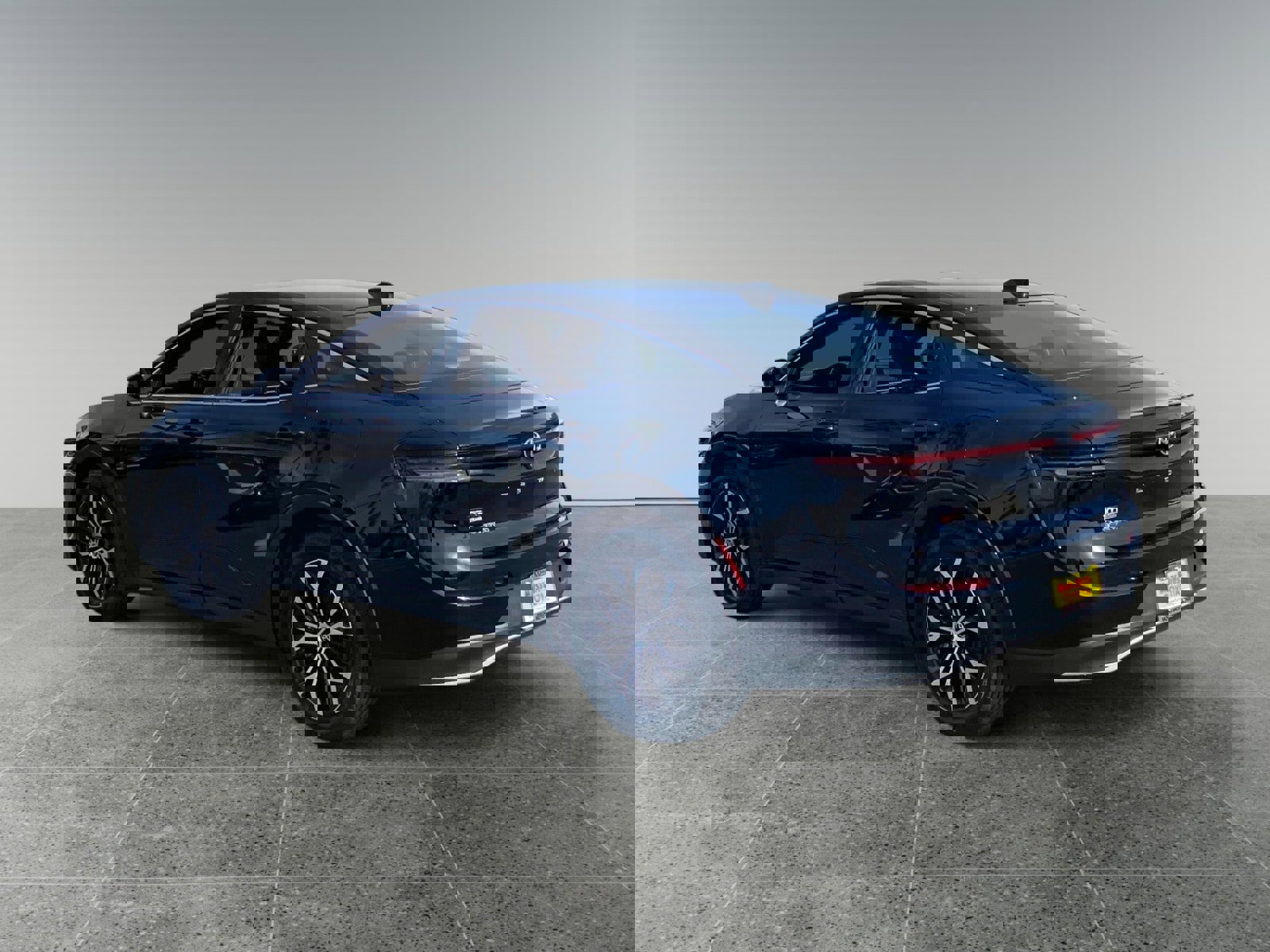 Used 2025 Toyota Crown XLE AWD/4WD image 3