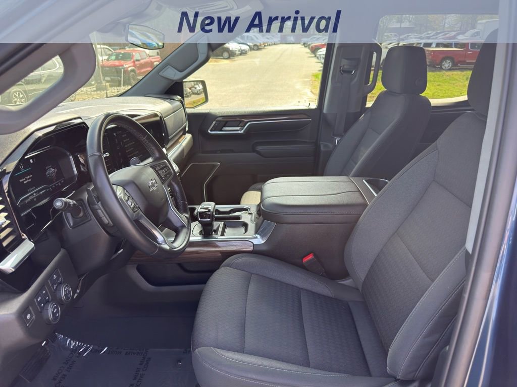 Used 2023 Chevrolet Silverado 1500 RST image 9