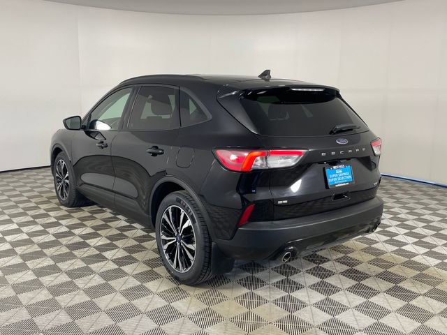 Used 2022 Ford Escape SE w/ SE Sport Appearance Package image 22