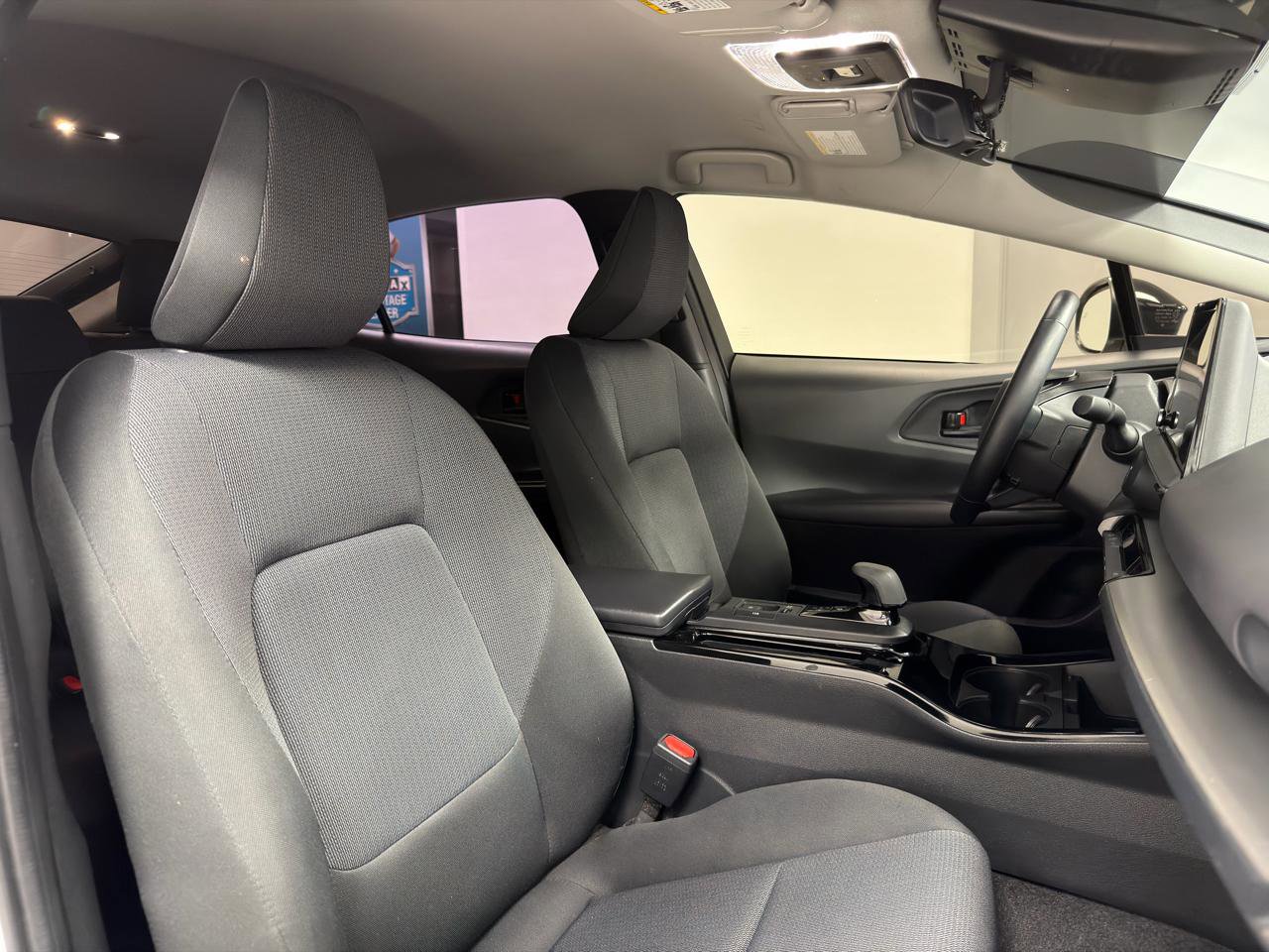 Used 2023 Toyota Prius LE AWD/4WD image 12