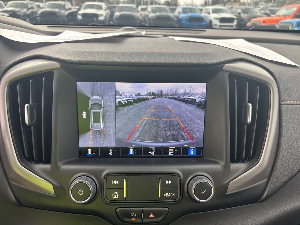 Used 2023 GMC Terrain AT4 w/ Infotainment Package II image 18