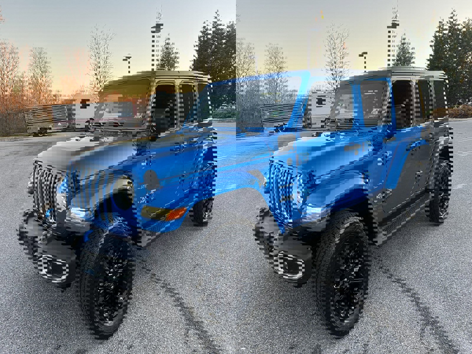 Used 2022 Jeep Wrangler Unlimited Sahara w/ Cold Weather Group image 4