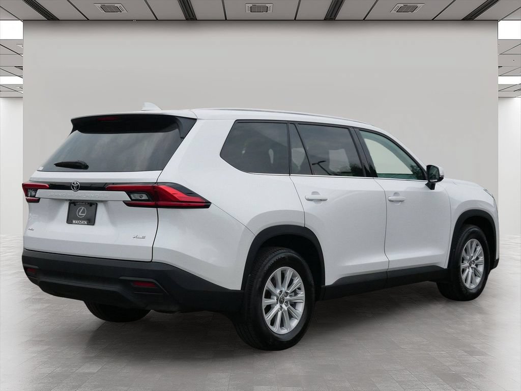 Used 2024 Toyota Grand Highlander AWD image 6