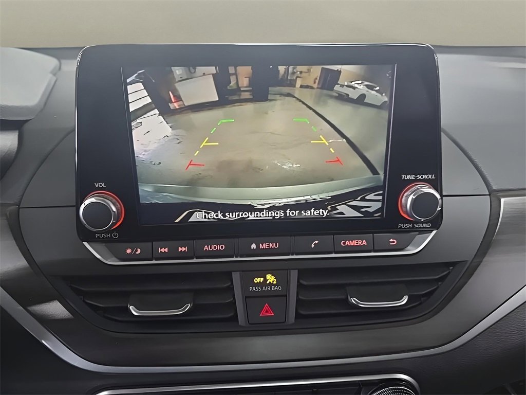 Used 2024 Nissan Altima 2.5 SV image 25