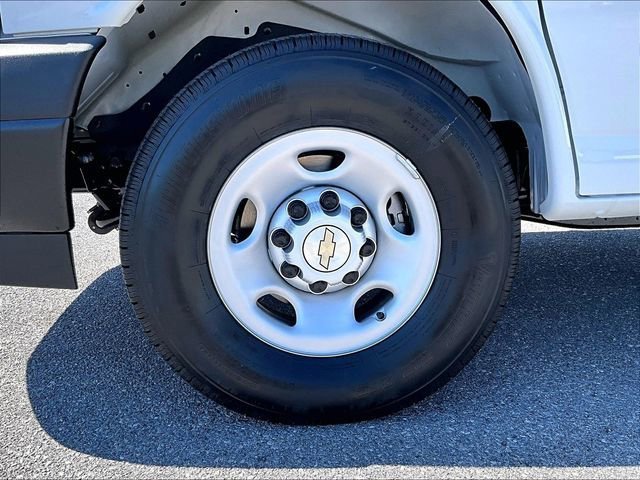 New 2026 Chevrolet Express 2500 w/ Driver Convenience Package RWD image 7
