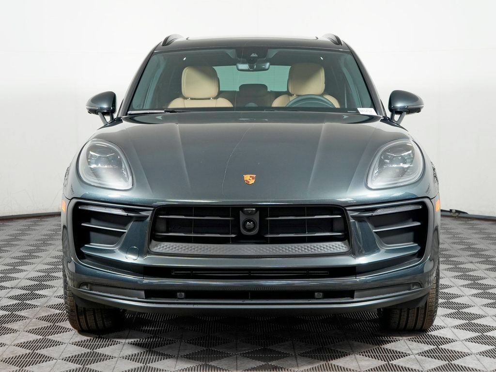 Certified 2026 Porsche Macan AWD/4WD image 10