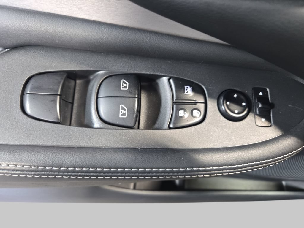 Used 2022 Nissan Murano SV AWD/4WD image 32