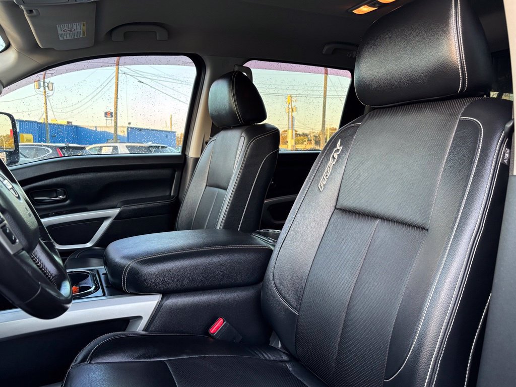 Used 2019 Nissan Titan PRO-4X AWD/4WD image 16