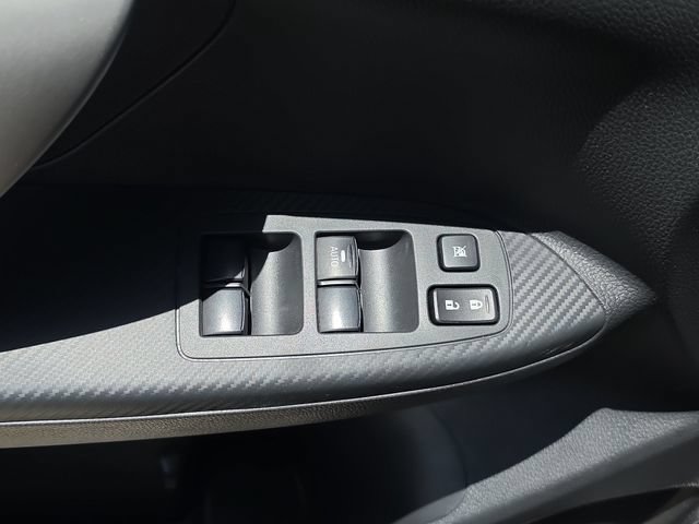 Used 2024 Mitsubishi Eclipse Cross ES AWD/4WD image 16