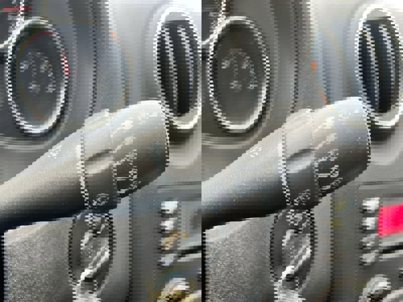 Used 2009 Pontiac G6 Sedan w/ Sun And Sound Package image 25