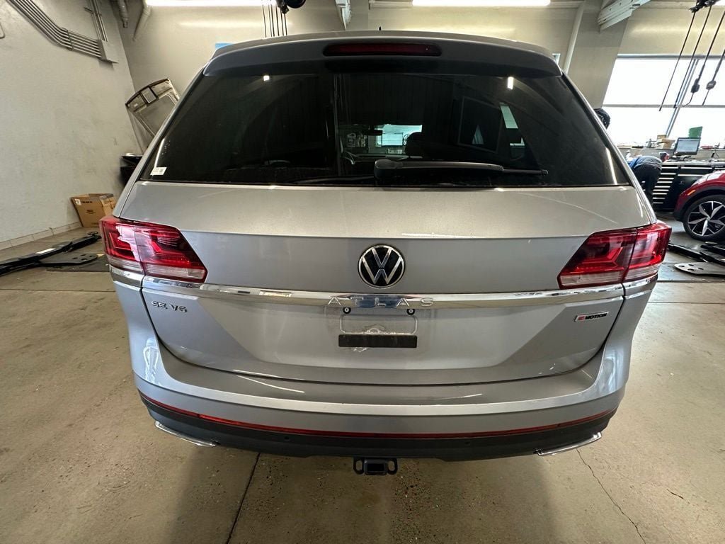Used 2022 Volkswagen Atlas SE w/ Panoramic Sunroof Package AWD/4WD image 5