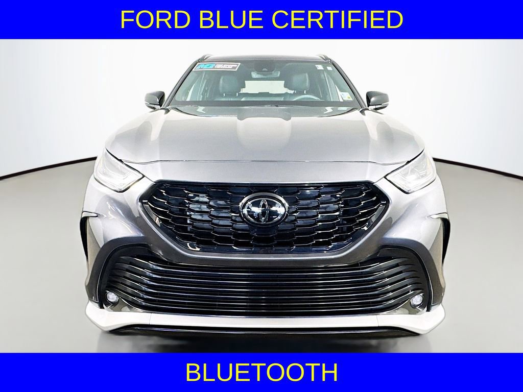 Used 2024 Toyota Highlander Limited image 2