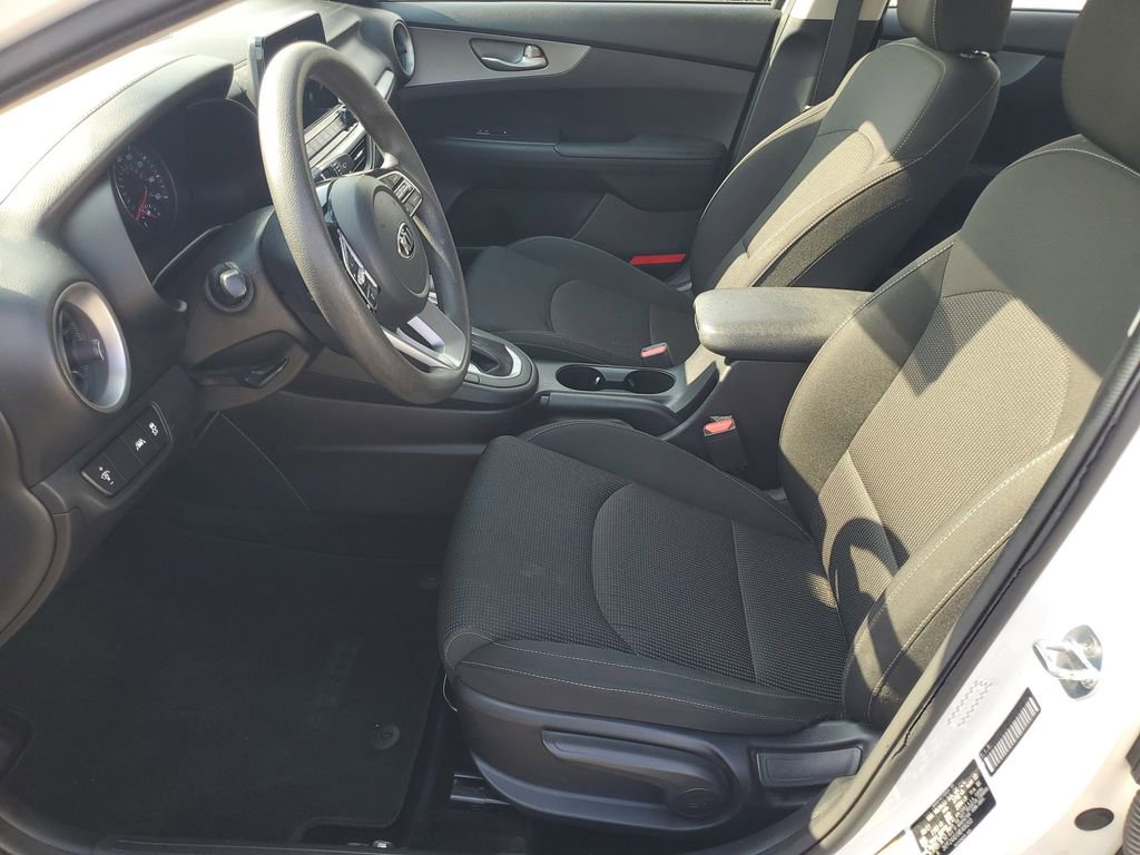 Used 2021 Kia Forte LXS FWD image 5