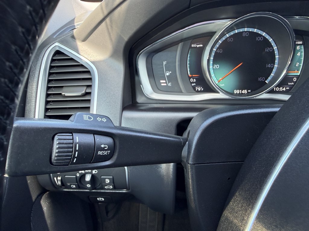 Used 2016 Volvo XC60 T5 Premier w/ Proximity Package FWD image 21