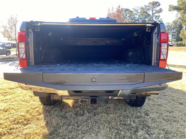 Used 2020 Ford F350 Lariat w/ Lariat Ultimate Package image 4