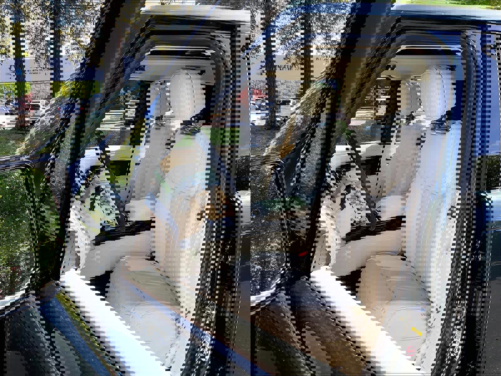 New 2026 Land Rover Range Rover SE AWD/4WD image 11