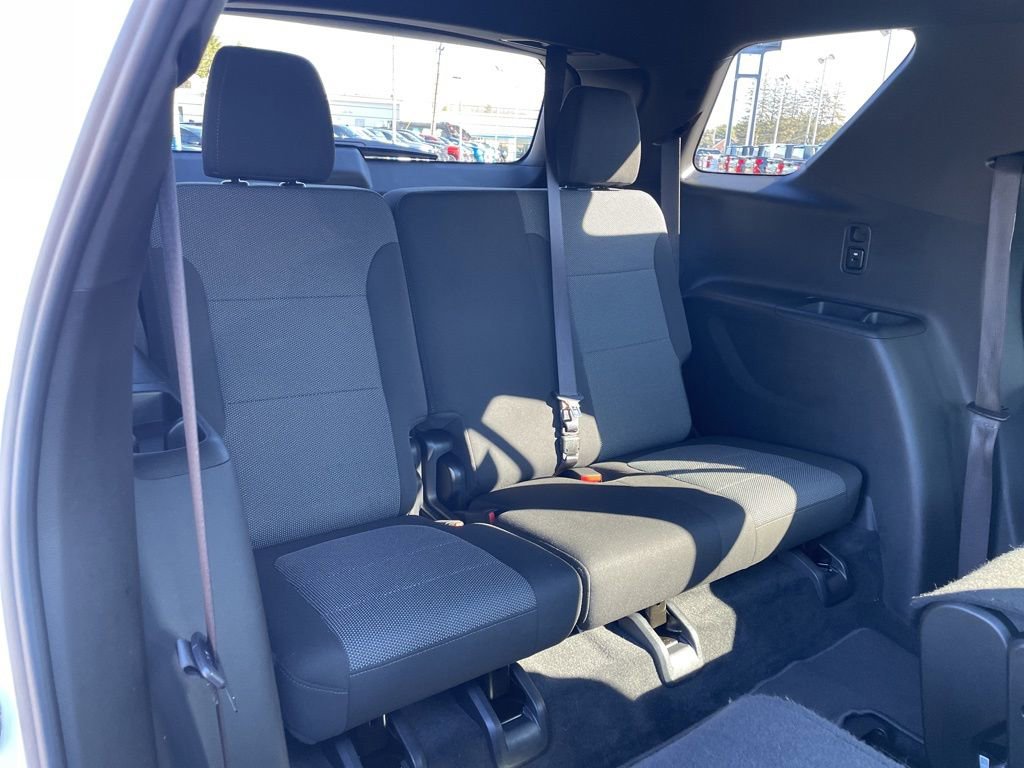 Used 2023 Chevrolet Traverse LT AWD/4WD image 35