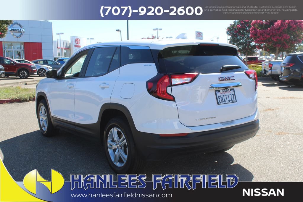 Used 2024 GMC Terrain SLE FWD image 9