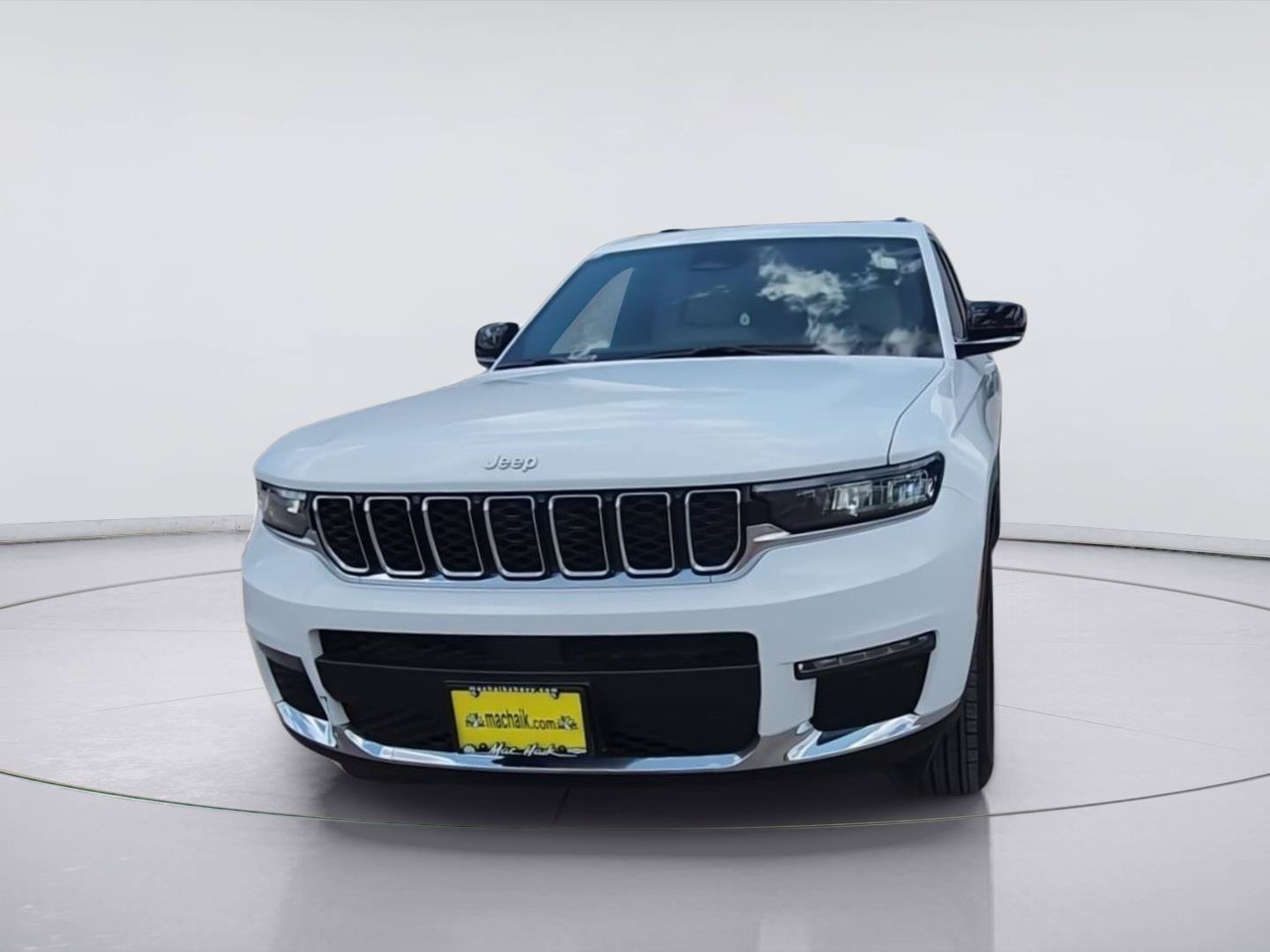 Used 2025 Jeep Grand Cherokee L Limited AWD/4WD image 3