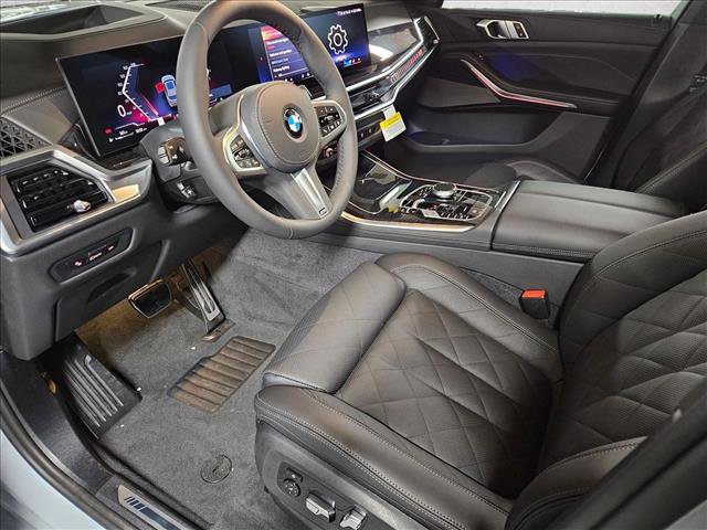 New 2026 BMW X5 xDrive40i w/ M Sport Package AWD/4WD image 9