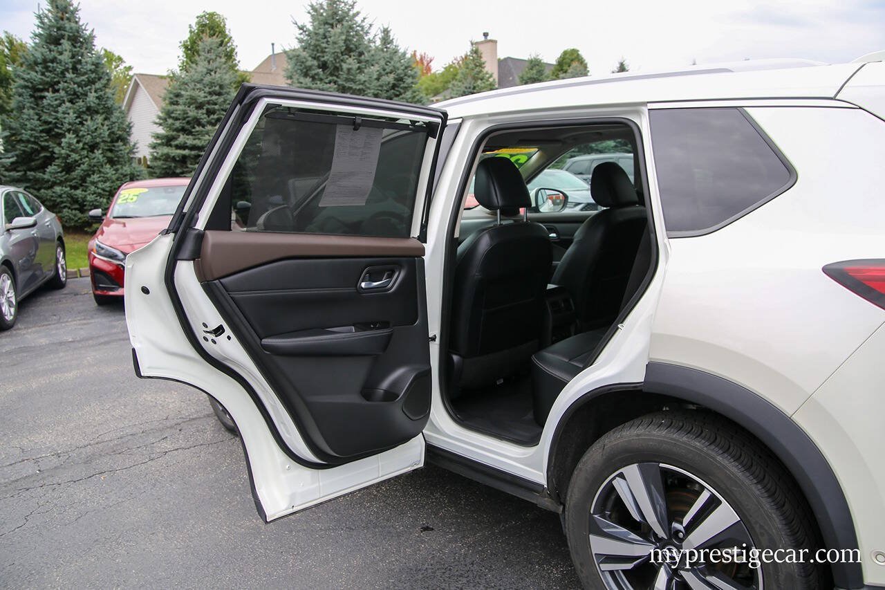 Used 2022 Nissan Rogue SL w/ SL Premium Package AWD/4WD image 26