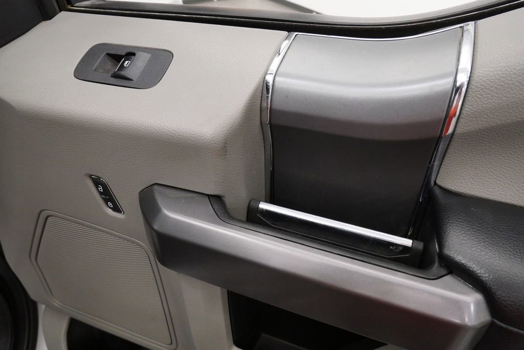 Used 2021 Ford F250 XLT w/ XLT Premium Package image 23