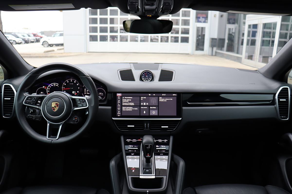 Used 2021 Porsche Cayenne Coupe image 11