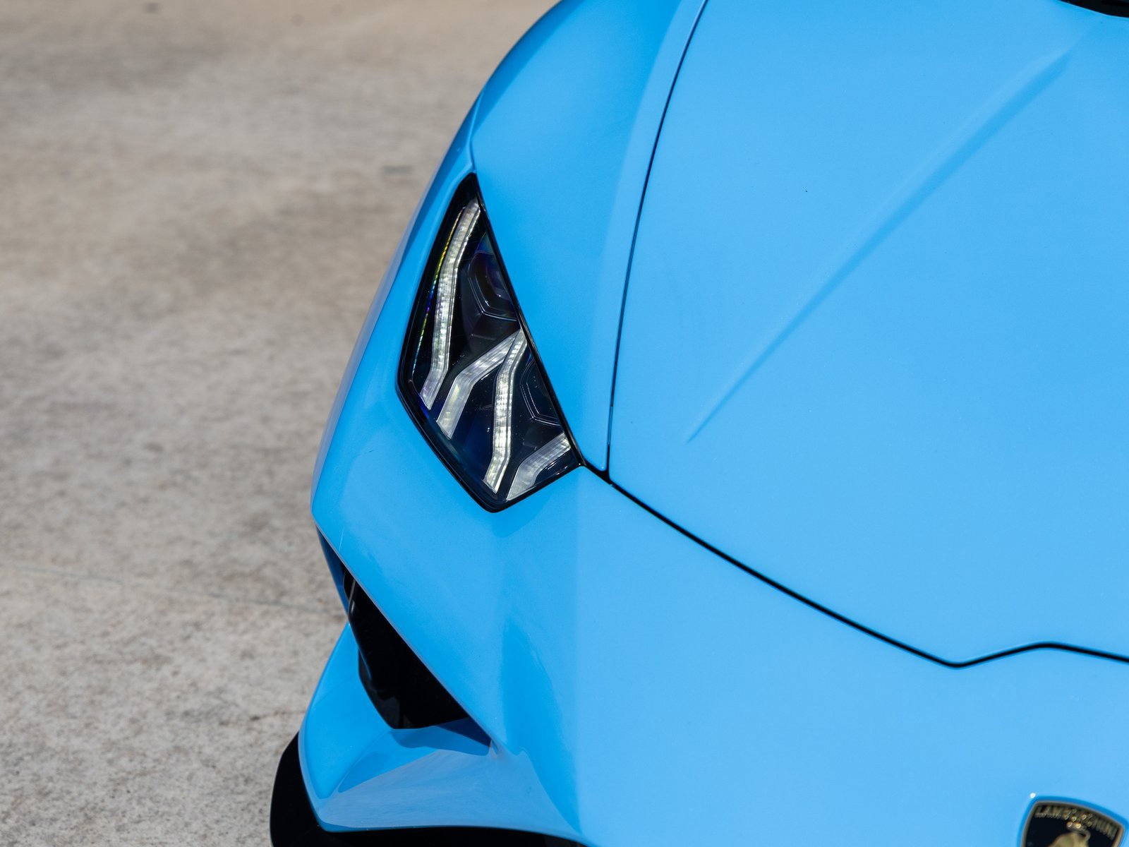 Used 2023 Lamborghini Huracan EVO image 19