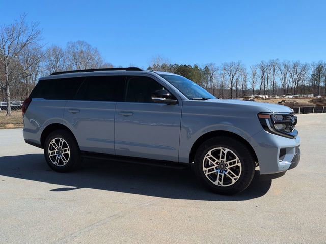 New 2026 Ford Expedition Active image 2